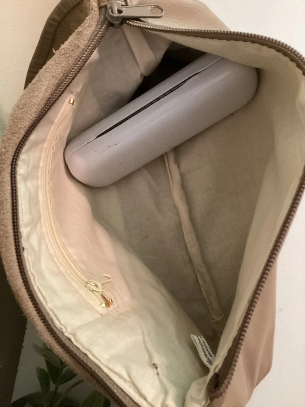 Vintage Taupe Leather Clutch Handbag